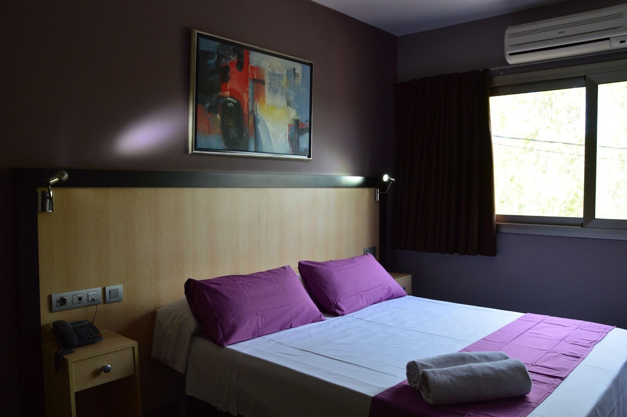 Hotel 170 Castelldefels Dış mekan fotoğraf