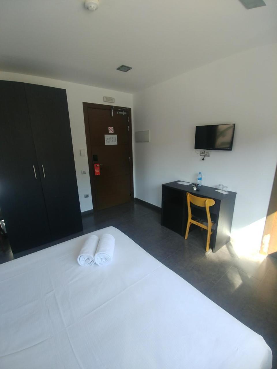 Hotel 170 Castelldefels Dış mekan fotoğraf